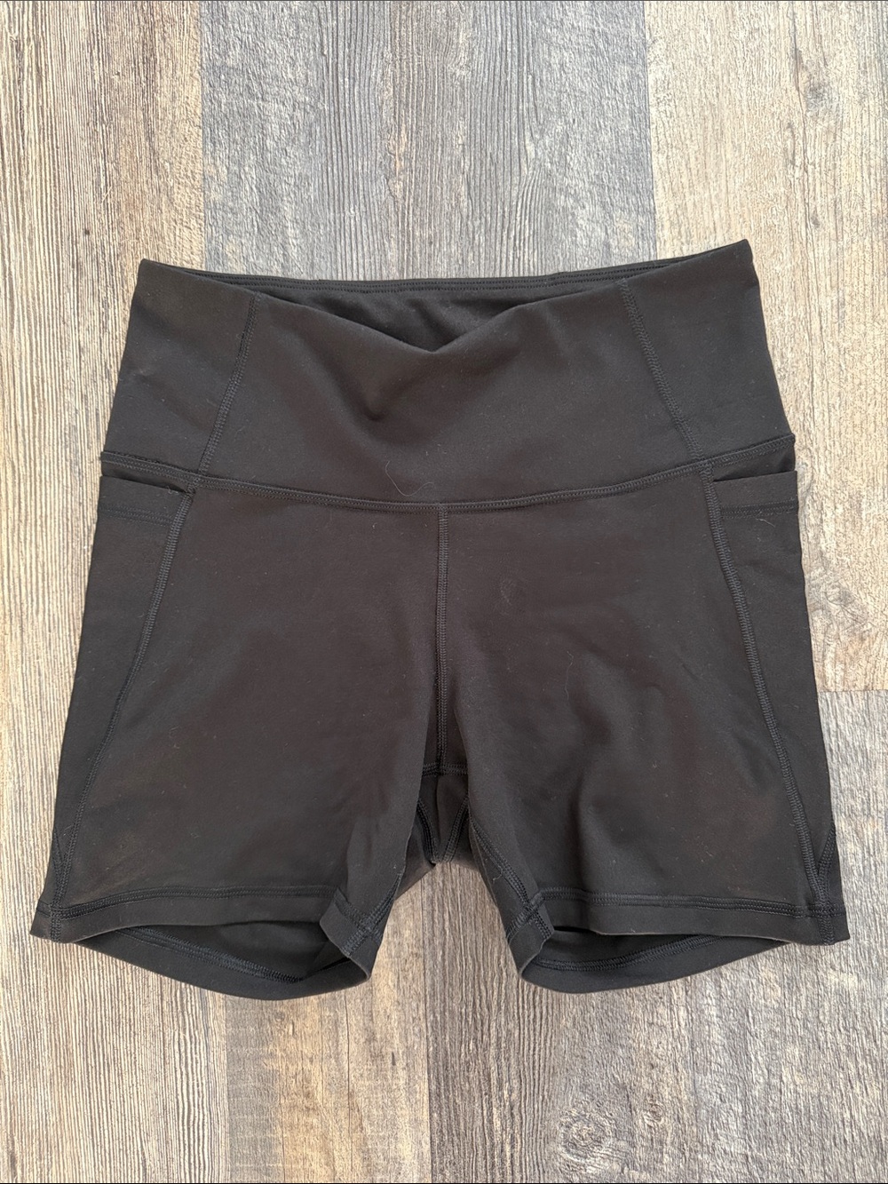 Old Navy Black High-Waist Athletic Shorts with Side Pockets